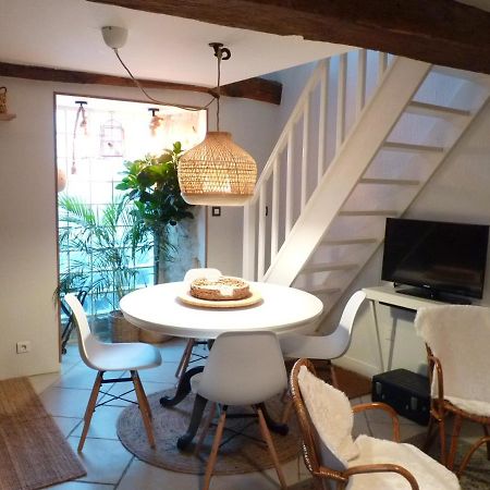 La Petite Maison Carre Talant Exterior foto